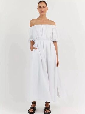 white midi pleated dress White V-Neck Pleated Midi Dress
